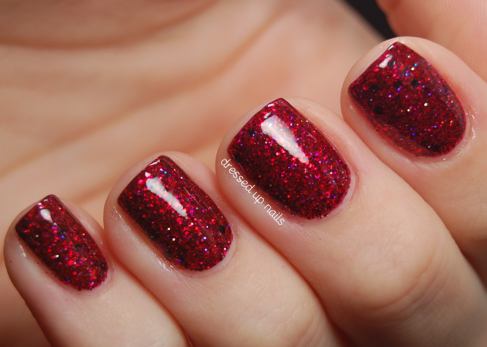 Red Glitter Nail Designs