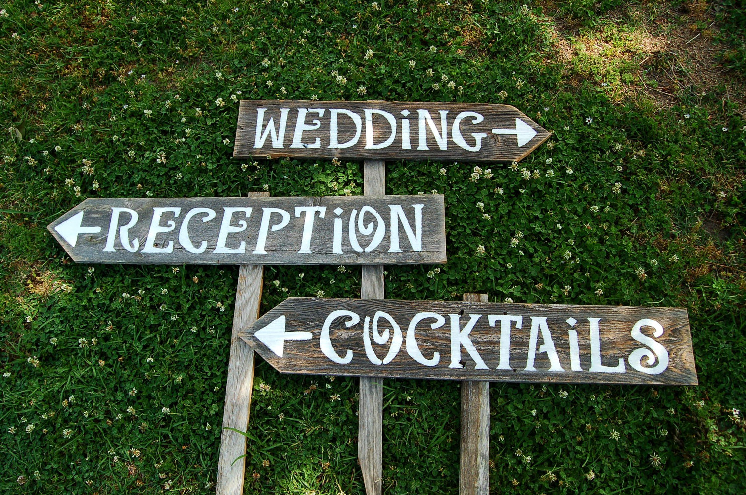 9 Hand Painted Wedding Sign Fonts Images