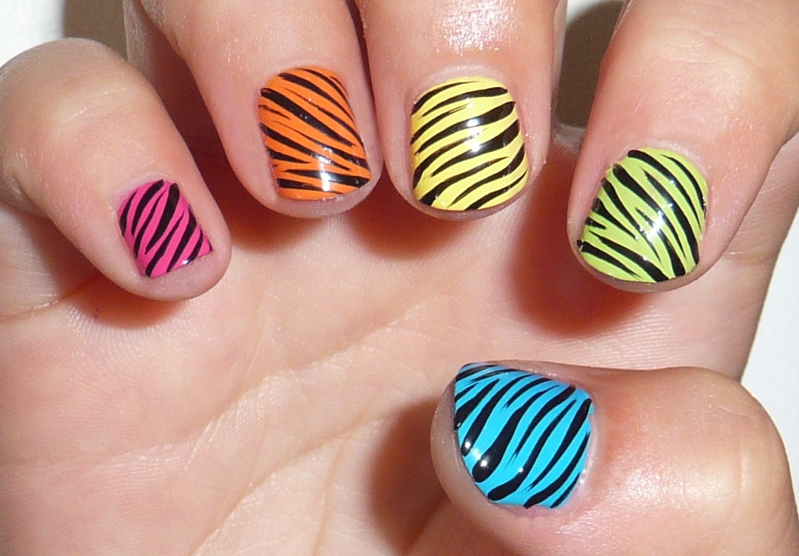 Zebra Print Nail Design