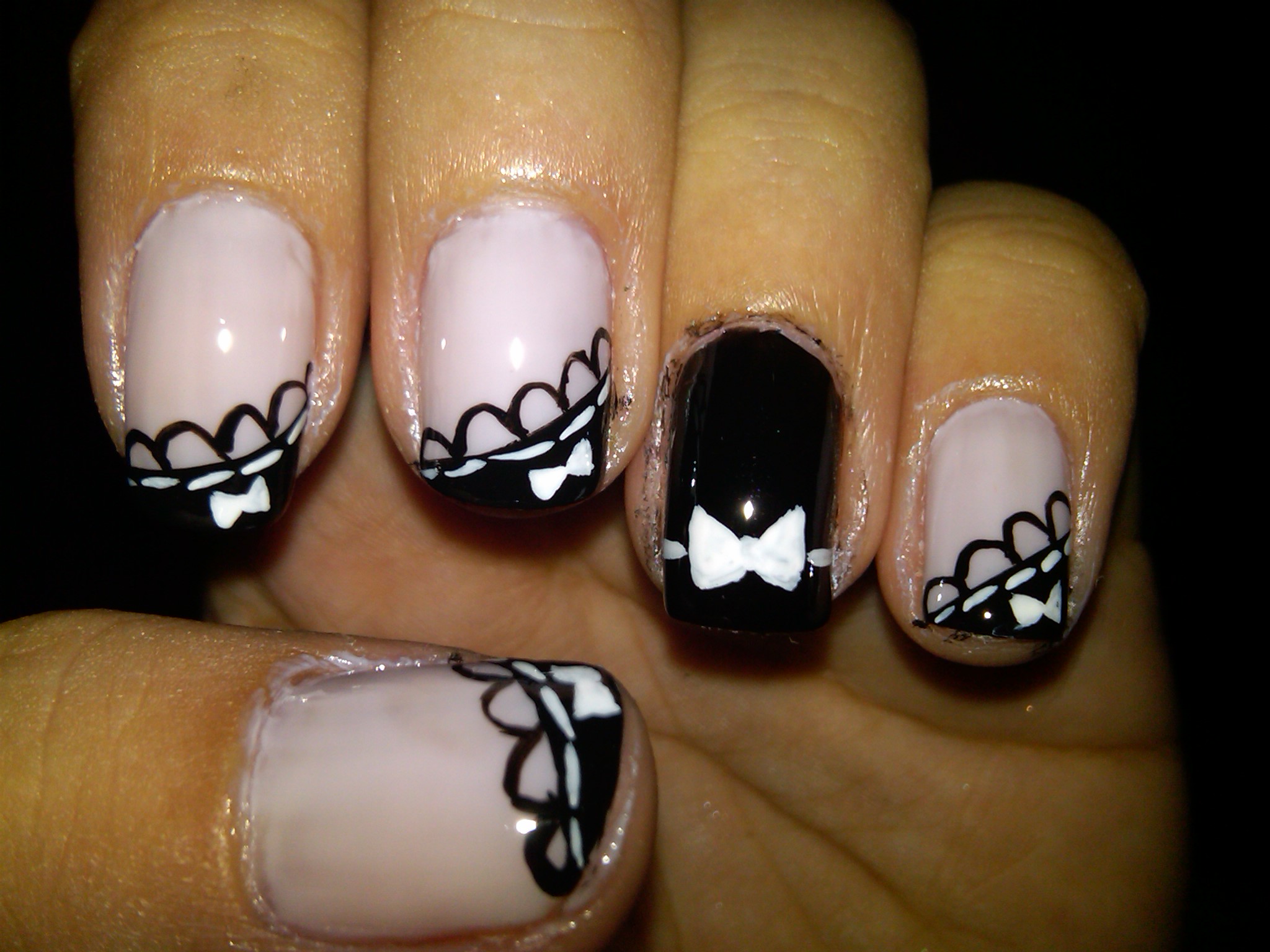 19 Easy Nail Designs Black And White Images