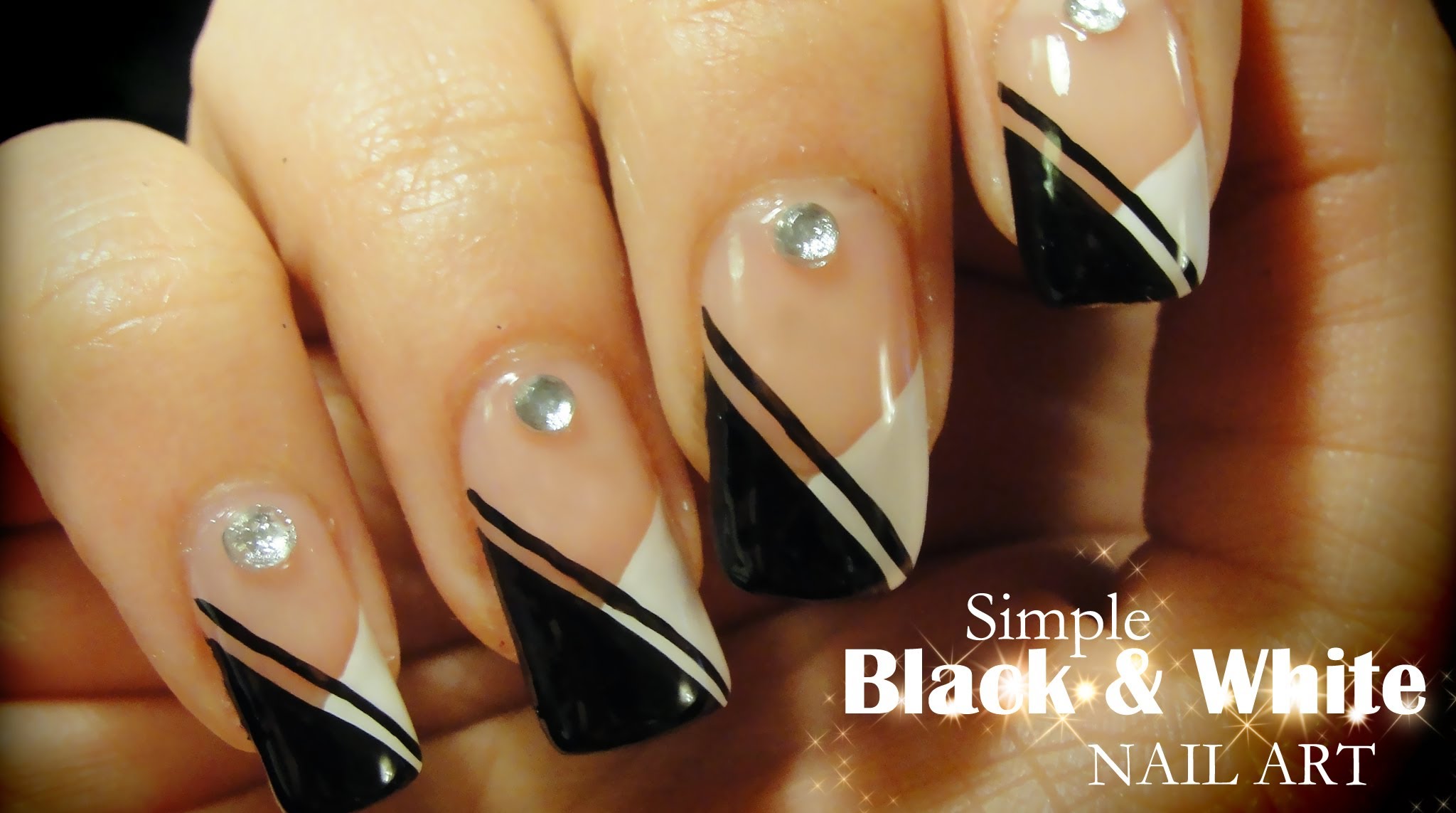 Black and White Simple Nail Designs