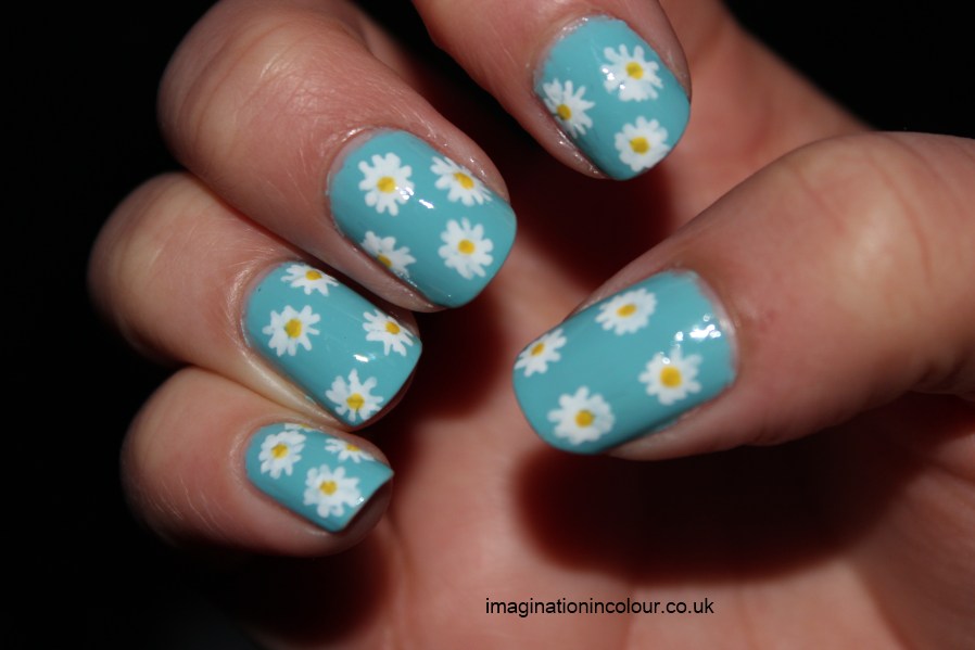 Daisy Nail Art Design Daisy Nail Art Design