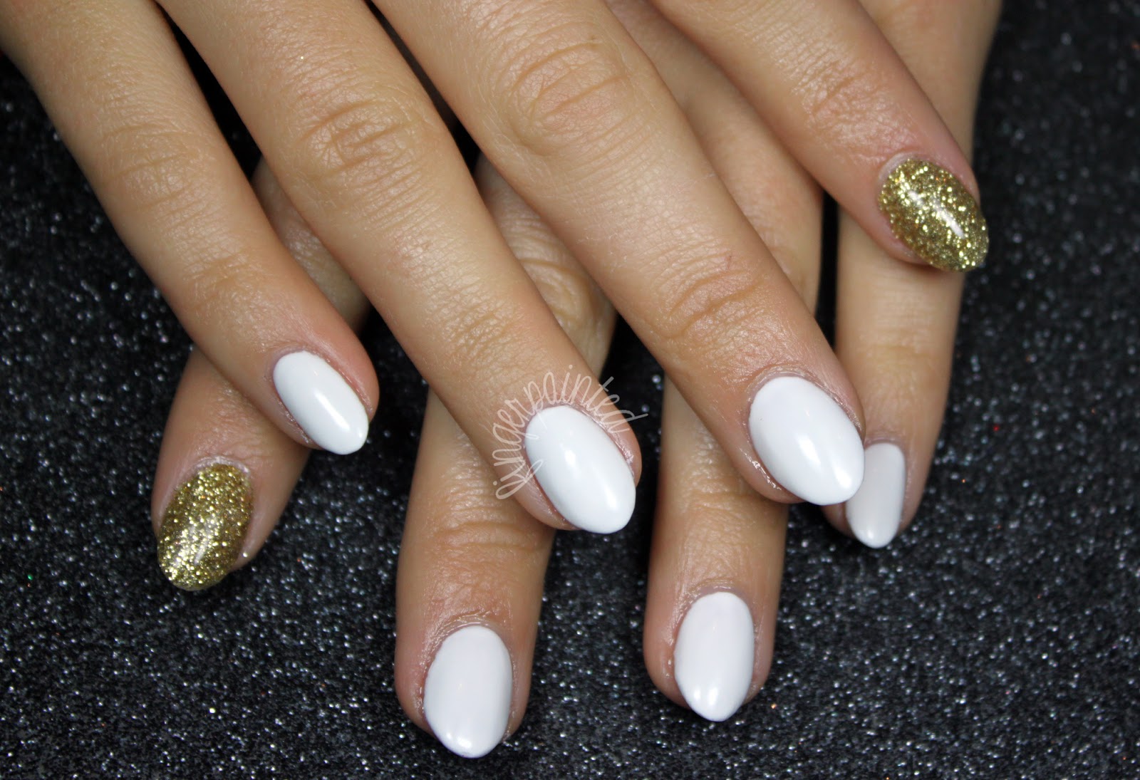 White with Gold Glitter Nails