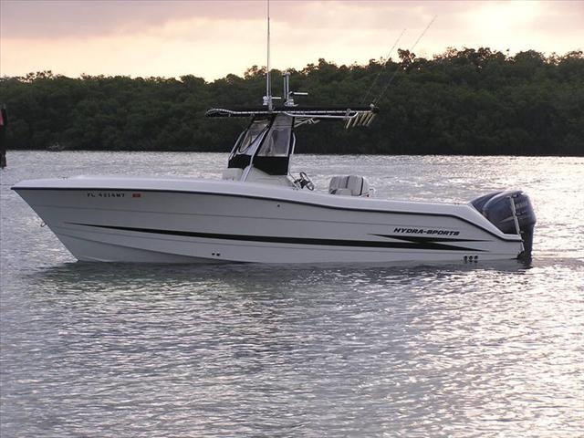 2004 Hydra-Sports 2600 Vector 2004 Hydra-Sports 2600 Vector
