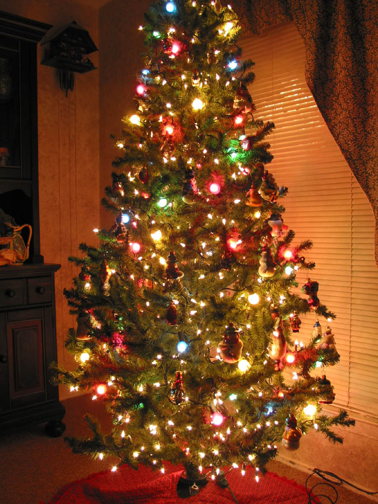 Beautiful Christmas Tree Decorating with Colored Lights