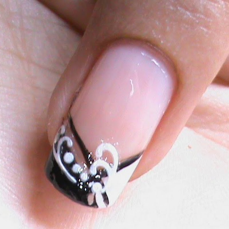 French Manicure Nail Art