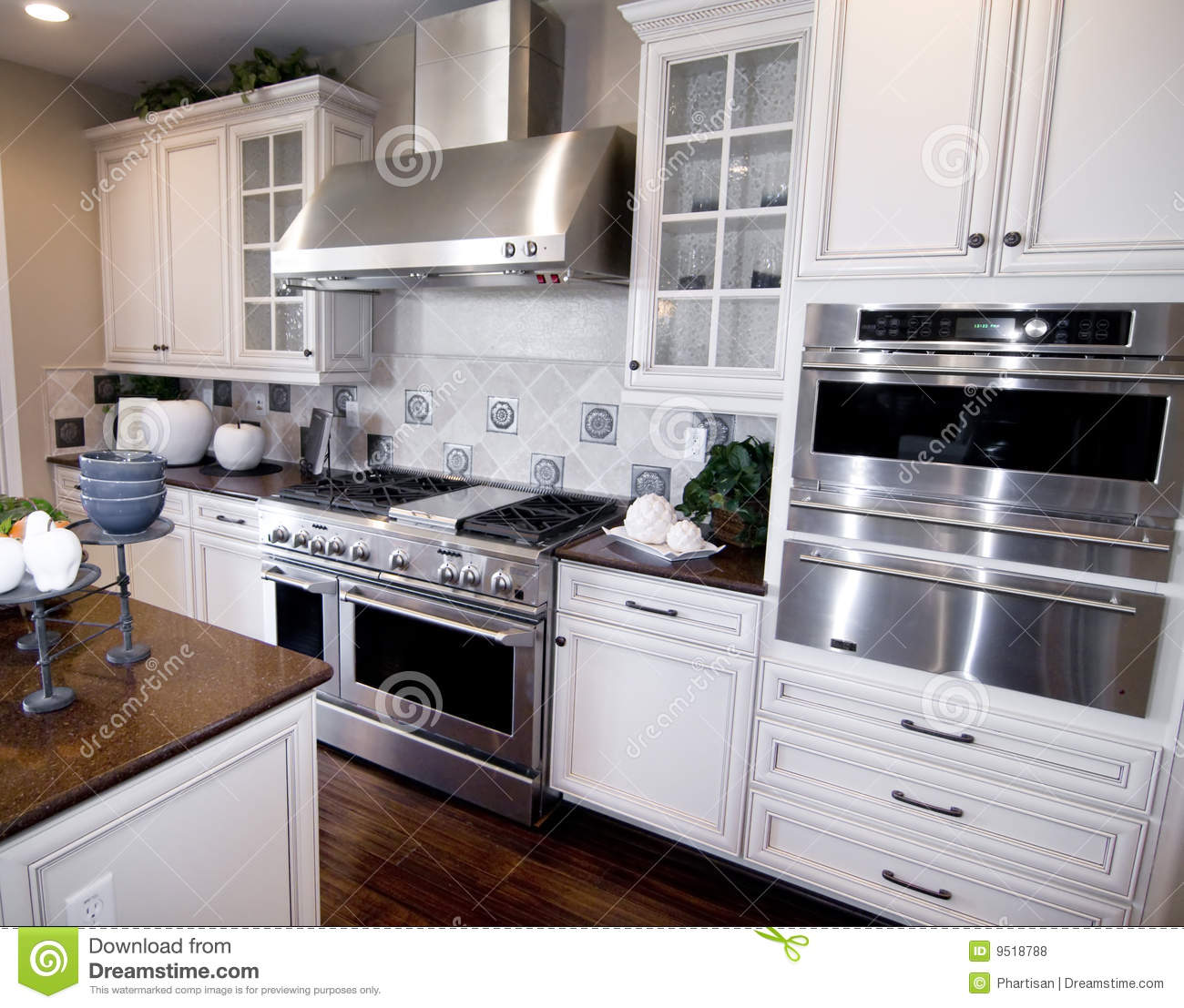 Luxury Custom Kitchen Cabinet