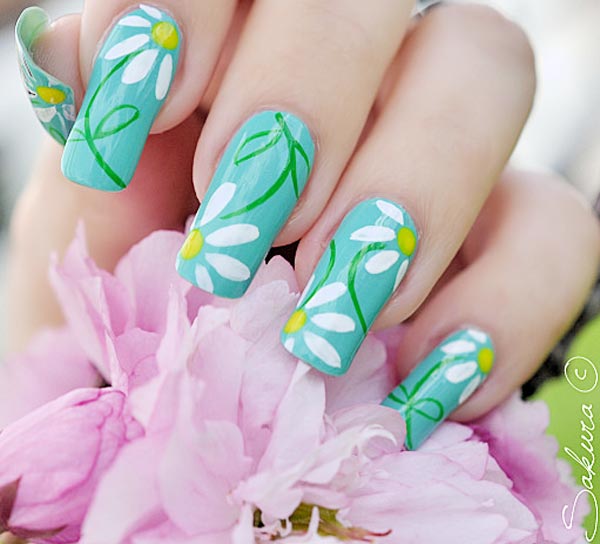 Spring Nail Design Daisy