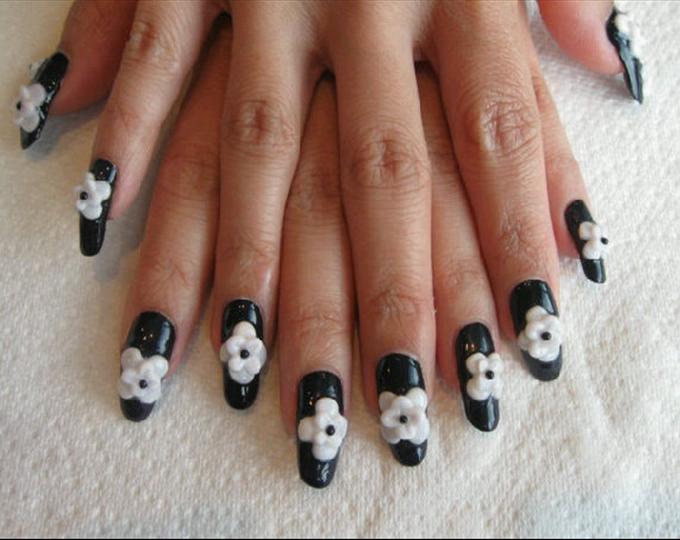 Black and White Acrylic Nails Black and White Acrylic Nails