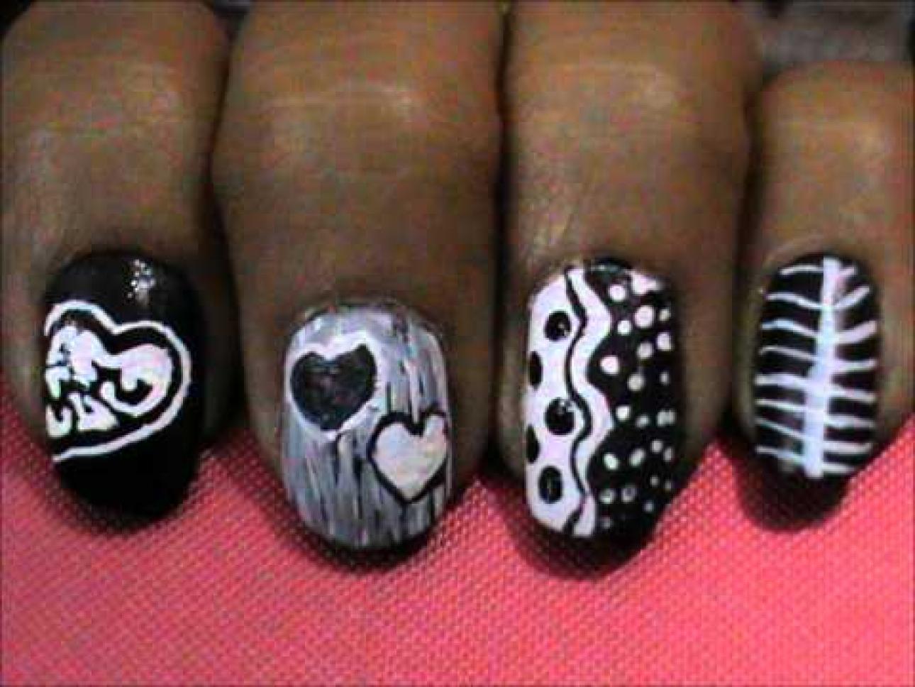 Black and White Nail Designs