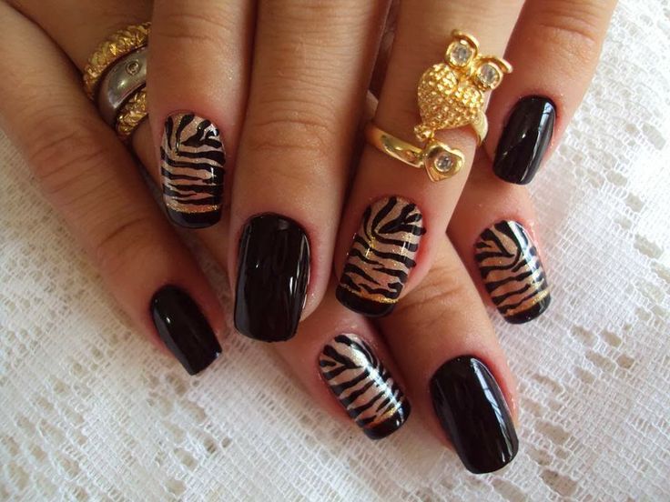 Elegant Short Nail Art Designs