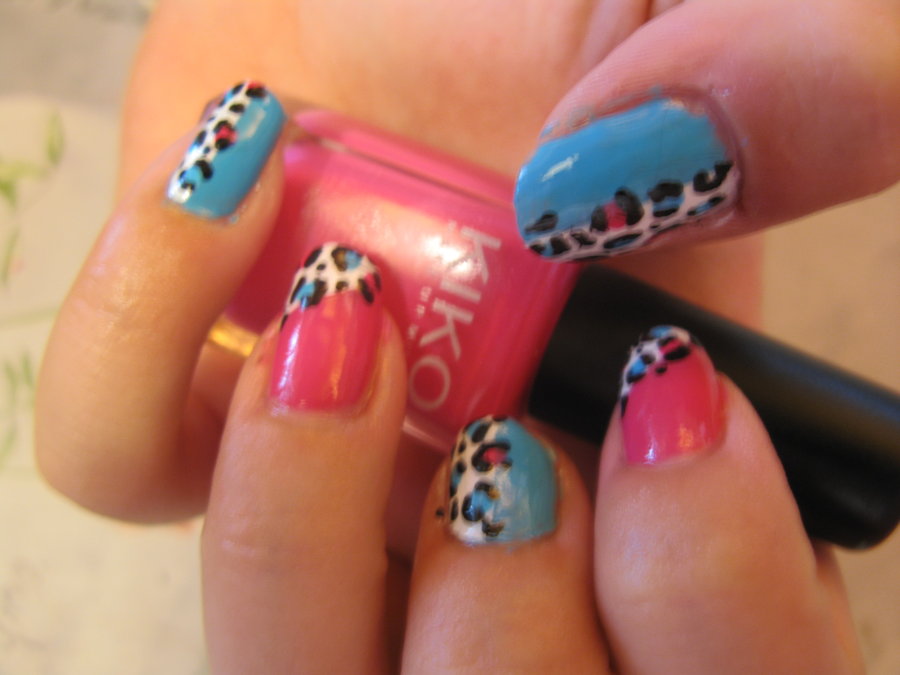 Blue and Pink Nail Art