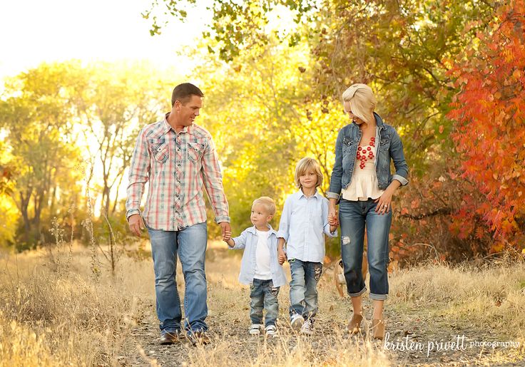 Color Scheme Fall Family Pictures