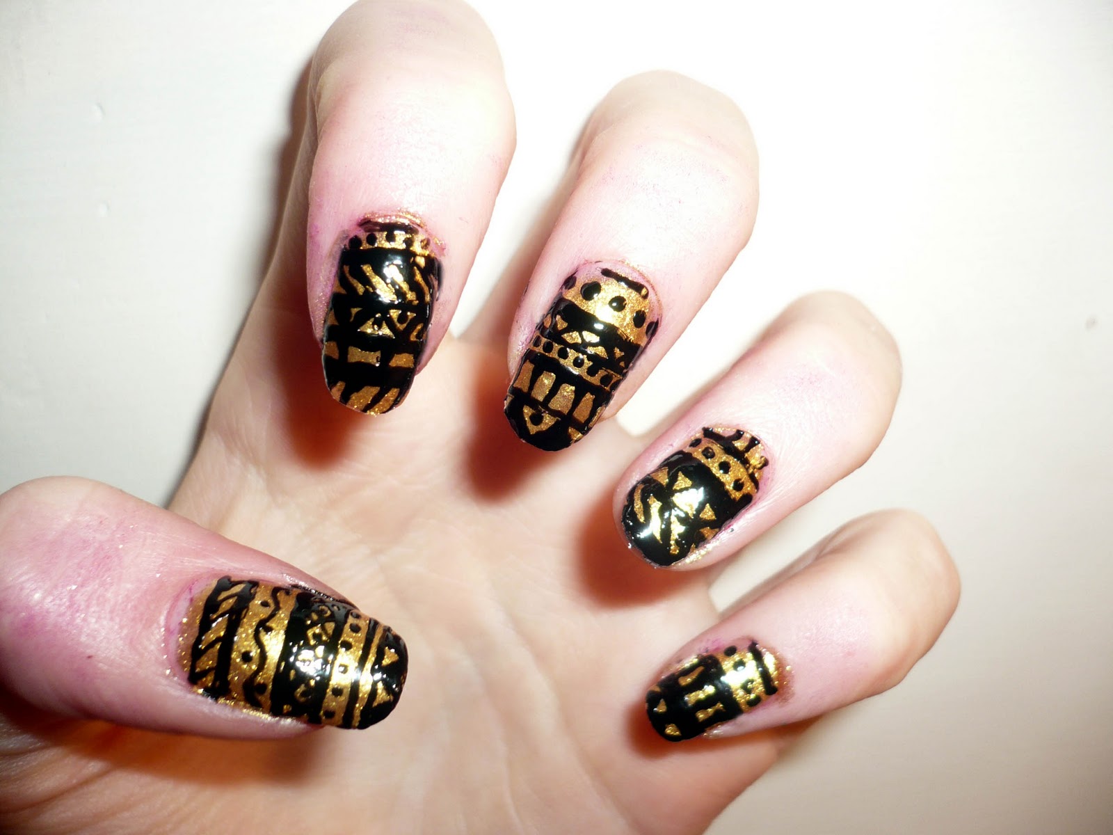 Gold Nail Art Designs