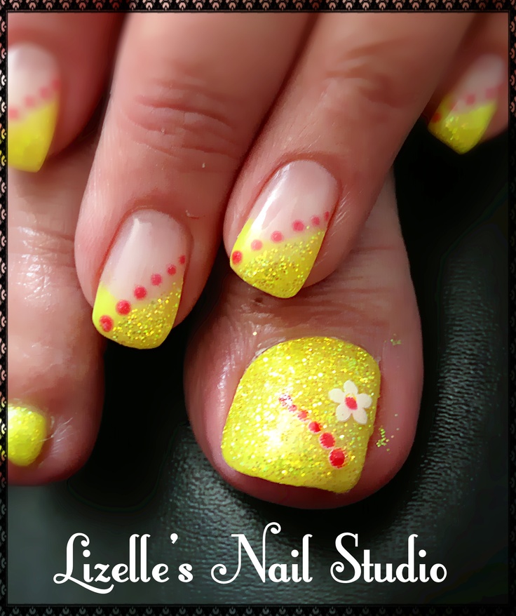 Orange and White Toe Nail Art Orange and White Toe Nail Art