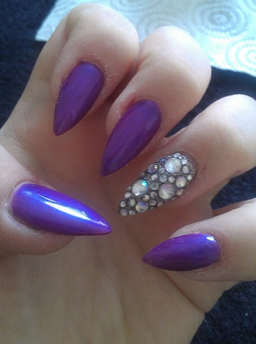 Bling Stiletto Nail Art