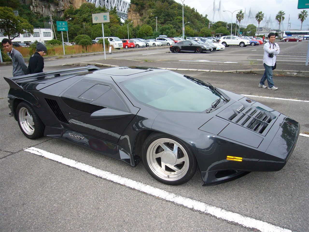 Vector W8 Twin Turbo