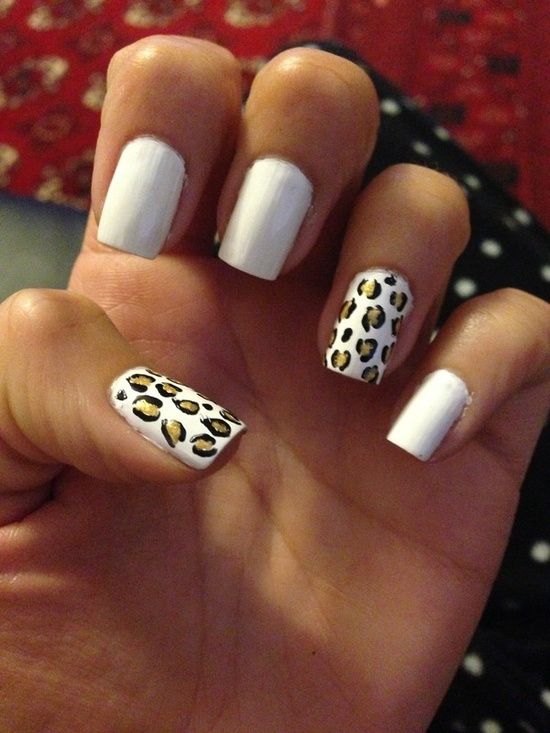 White Nails with Cheetah Print White Nails with Cheetah Print