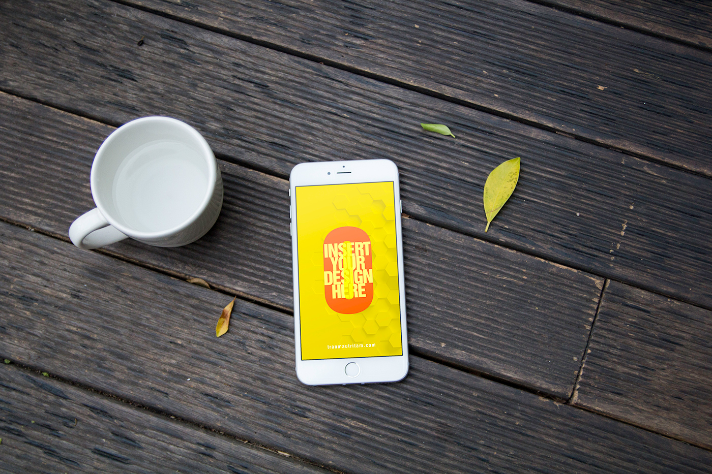 iPhone 6 Mockup PSD