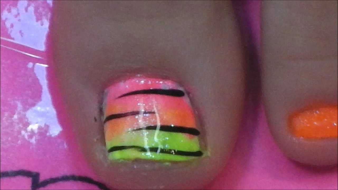 Rainbow Toe Nail Art Designs