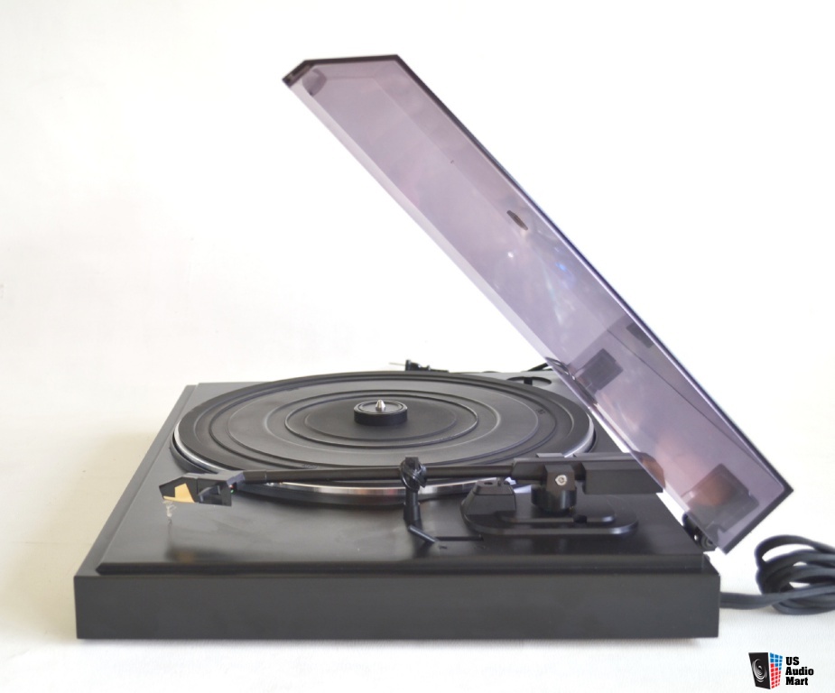 Vector Research Turntable
